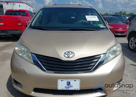 2011 Toyota Sienna Le V6 из США, поврежденный, VIN 5TDKK3DC1BS140115